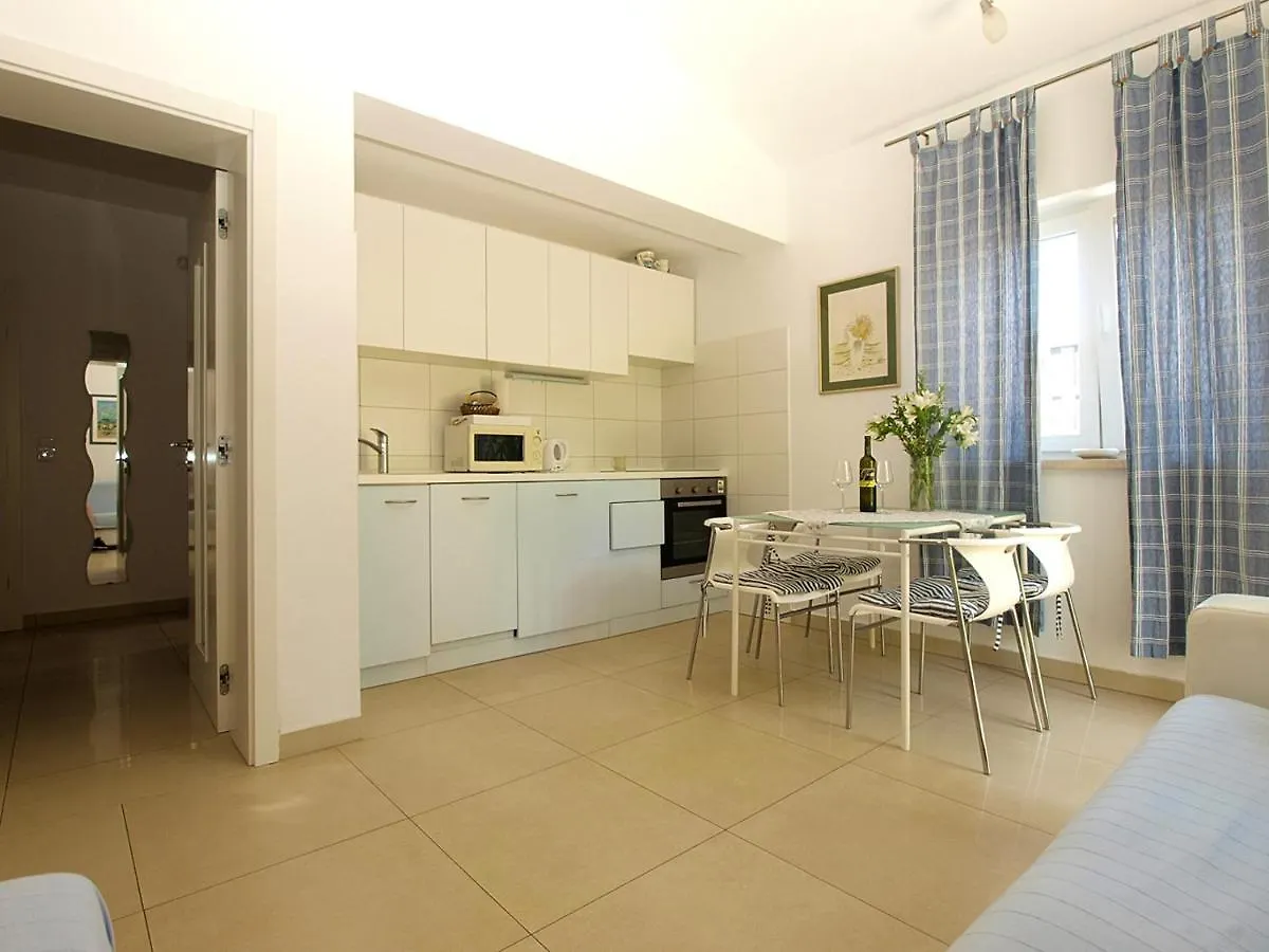 アパート Apartmani Val プーラ