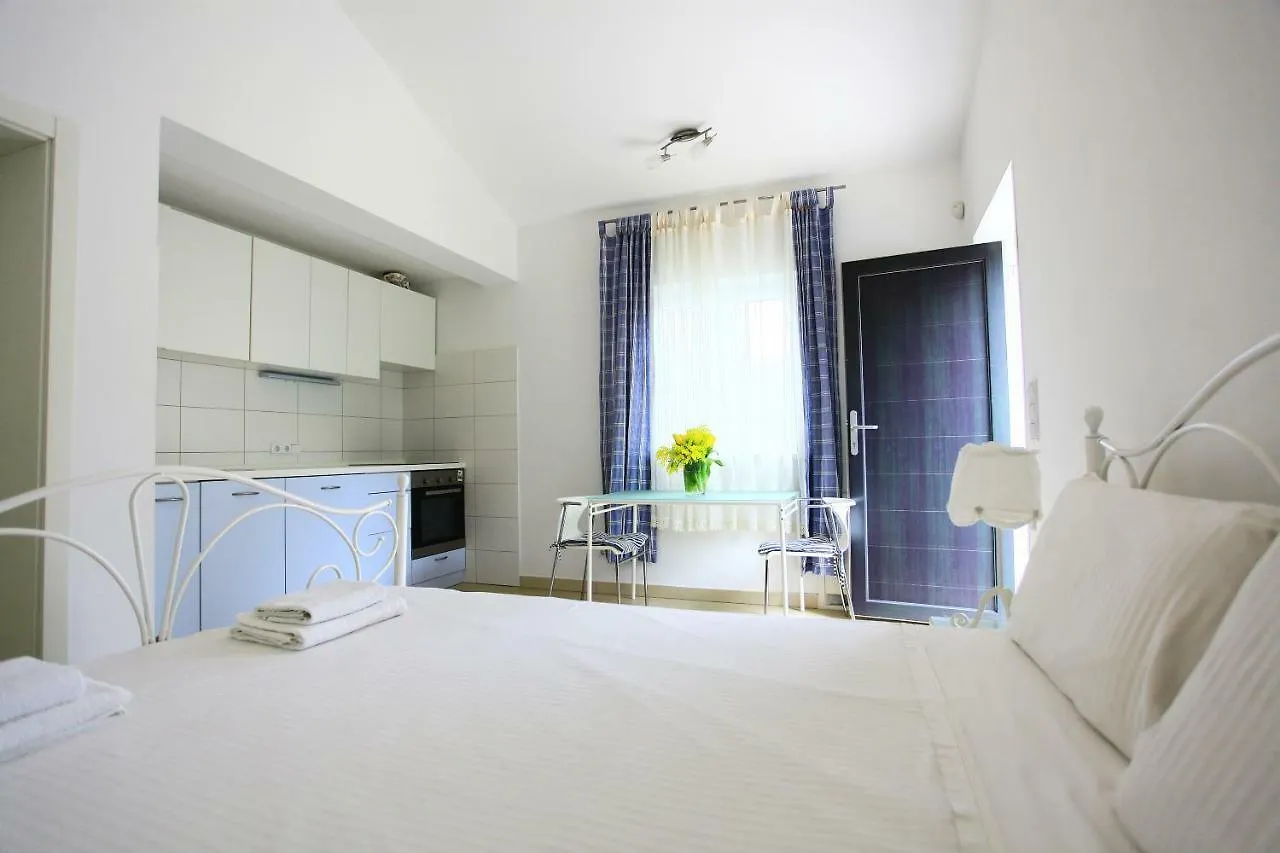 アパート Apartmani Val プーラ