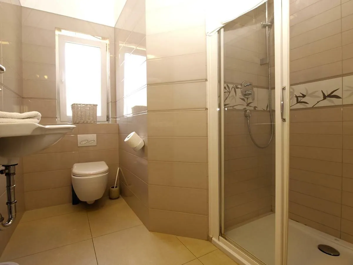 Apartmani Val プーラ